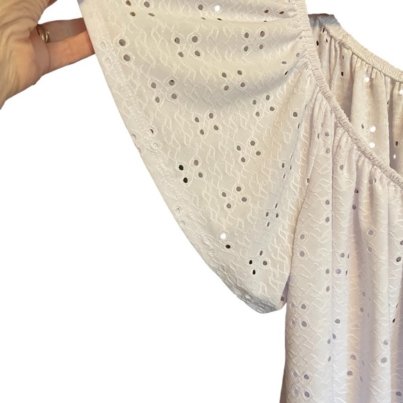 Kim & Cami White Stretchy Eyelet Top -Size 2X NWT- - Picture 2 of 8